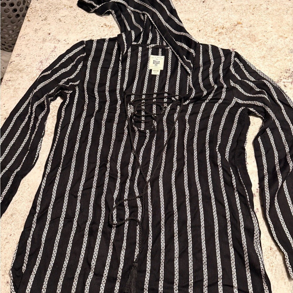 Billabong Black and White Striped Lace-Up Hoodie Beach coverup Small